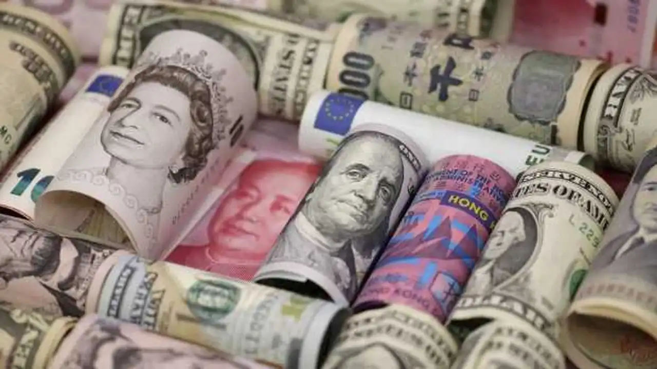 تحديثات الصرف.. أسعار العملات في البنوك المصرية خلال تعاملات الخميس 19 فبراير 2026